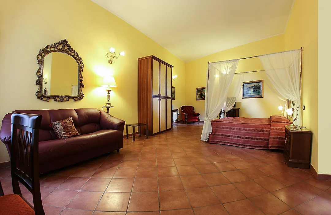 Grand Hotel Capodimonte-1