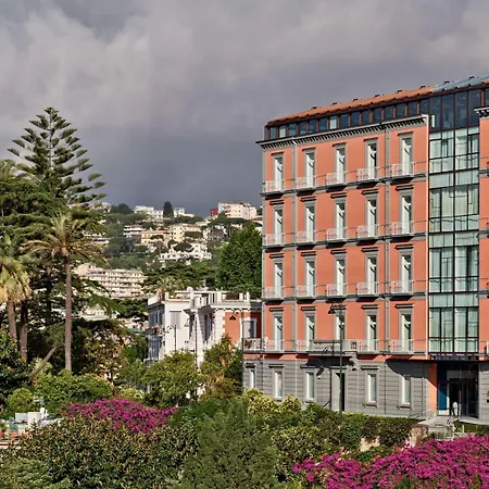 De Bonart Naples, Curio Collection By Hilton-3